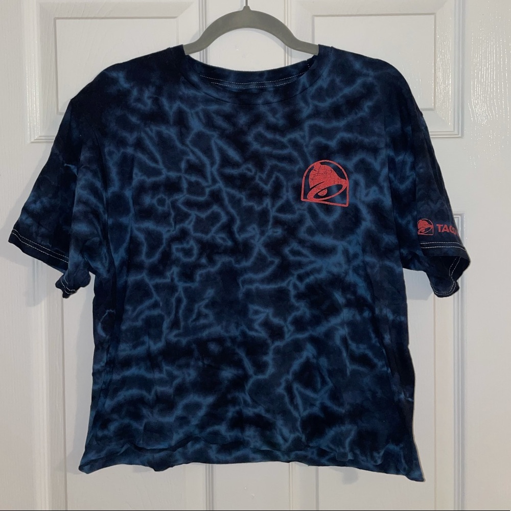 Ripple Junction Taco Bell Women’s Cropped Tie-Dye T-Shirt